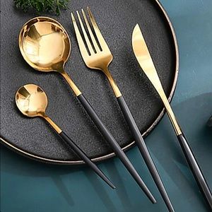 24 PIECE STAINLESS STEEL GOLD BLACK CUTLERY SET
